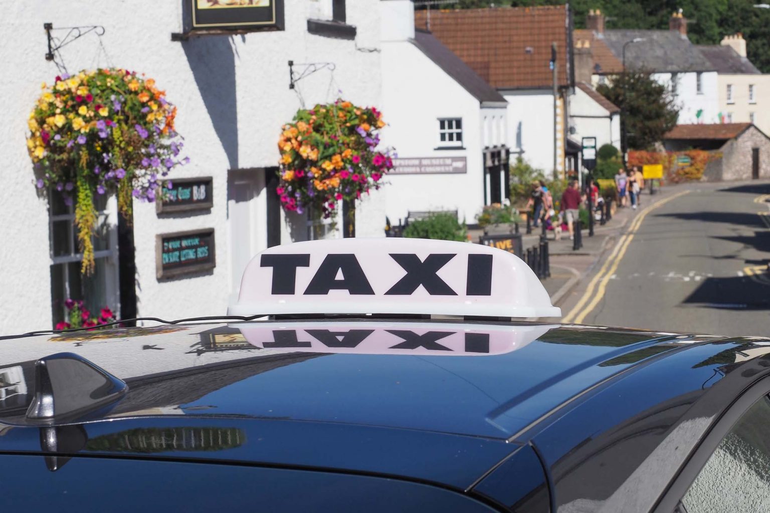Taxi From Park Orchards To Airport orchardcarstaxis.co.uk